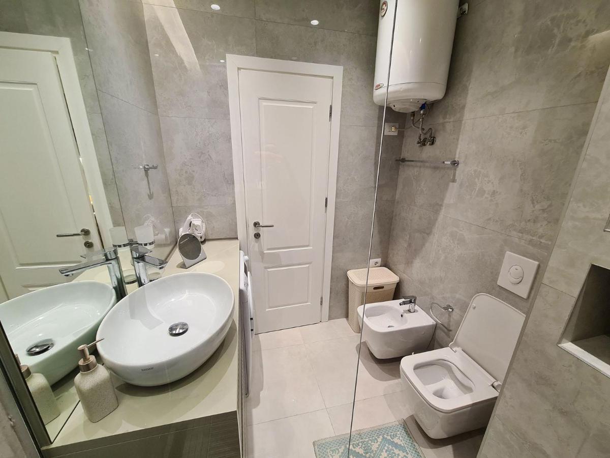 Comfort Center Apartament Tirana